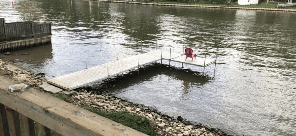 5 Compelling Reasons to Visit A Riverside Cottage in Wasaga Beach IMG 8259 1024x768 2 1